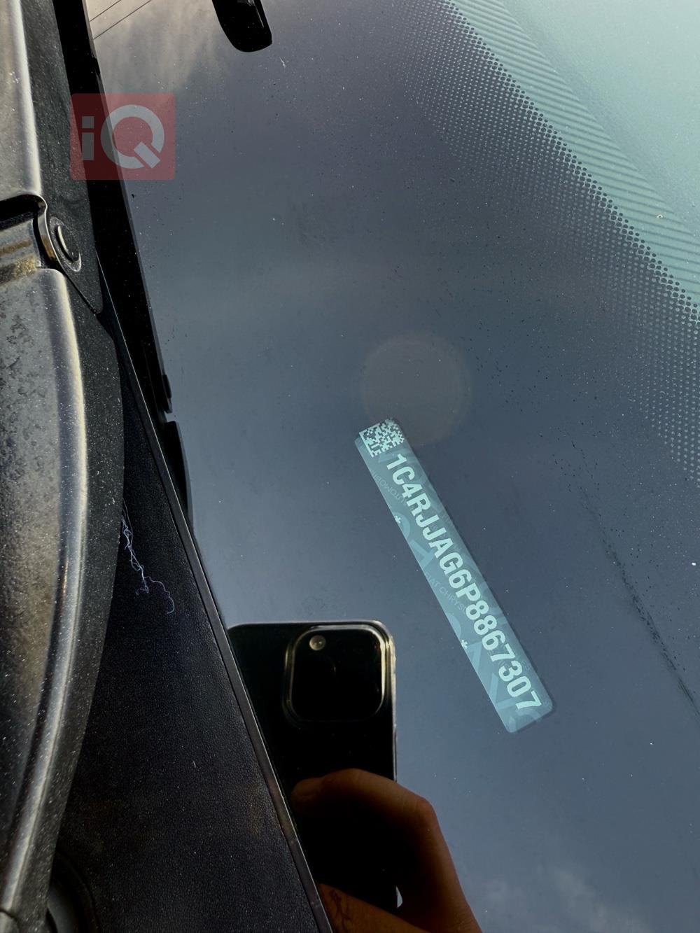 جیپ L گراند شیرۆکی